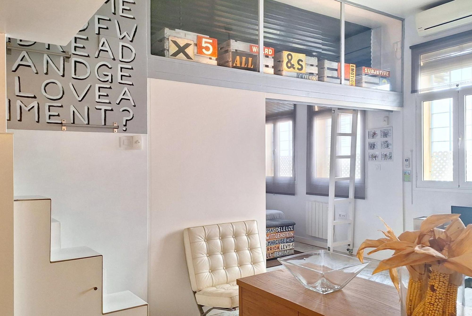 Modern Loft In The Heart Of *