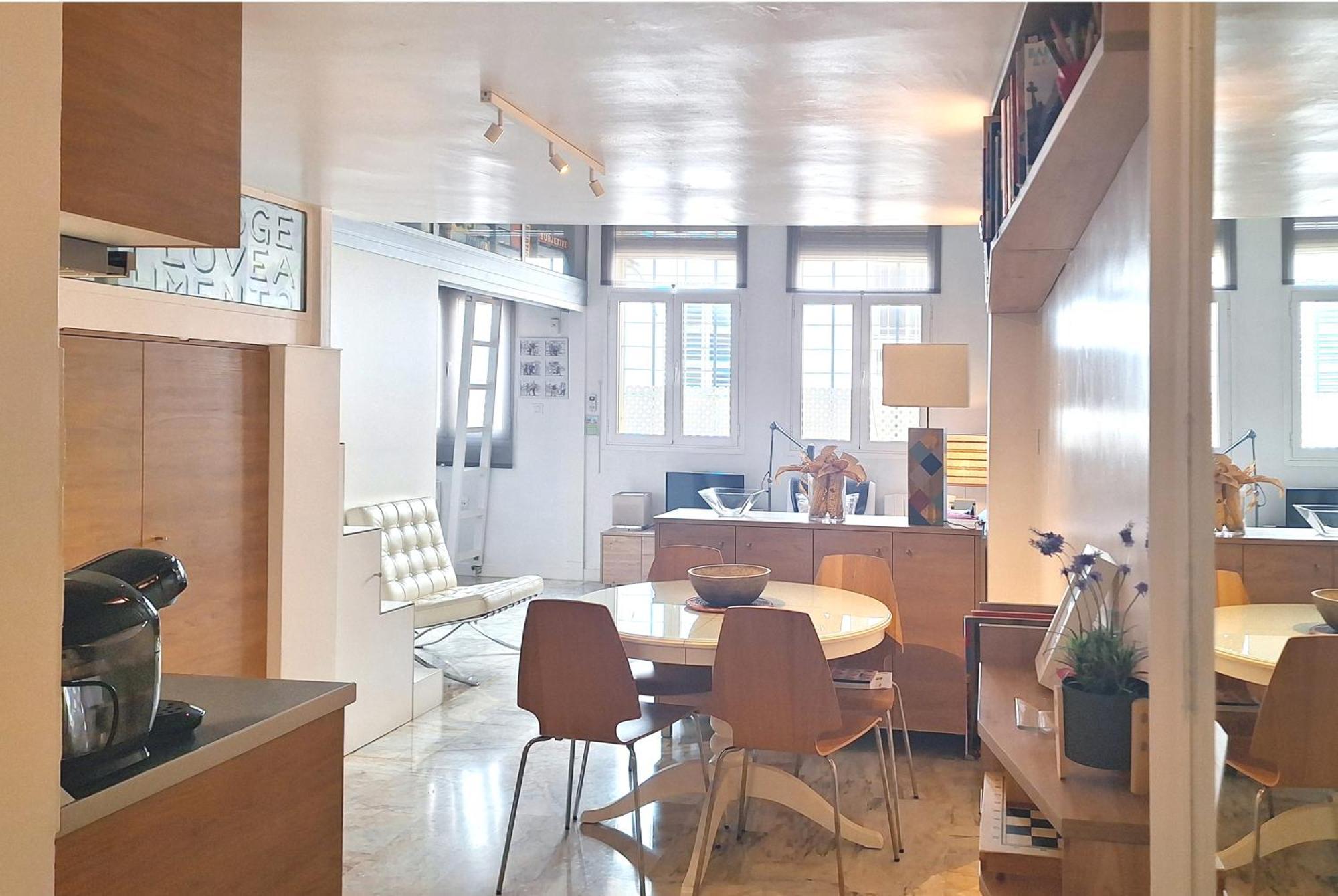 Modern Loft In The Heart Of Apartment *