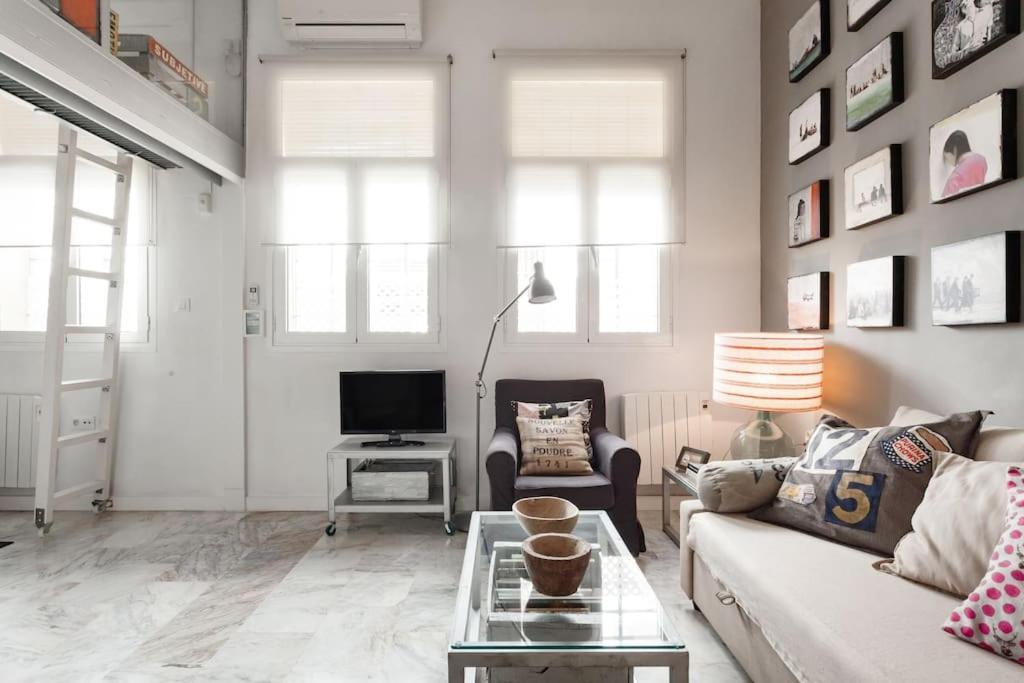 Apartment Modern Loft In The Heart Of